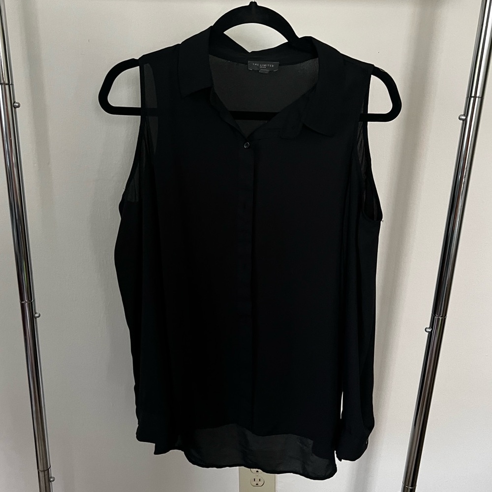 The Limited Sleeves Button Down Collared Blouse